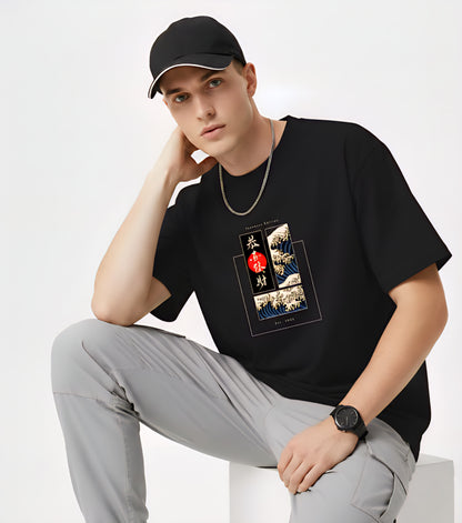 Aesthetic Japanese Art T-Shirt: Vintage Style Kanji & Wave Graphic Tee